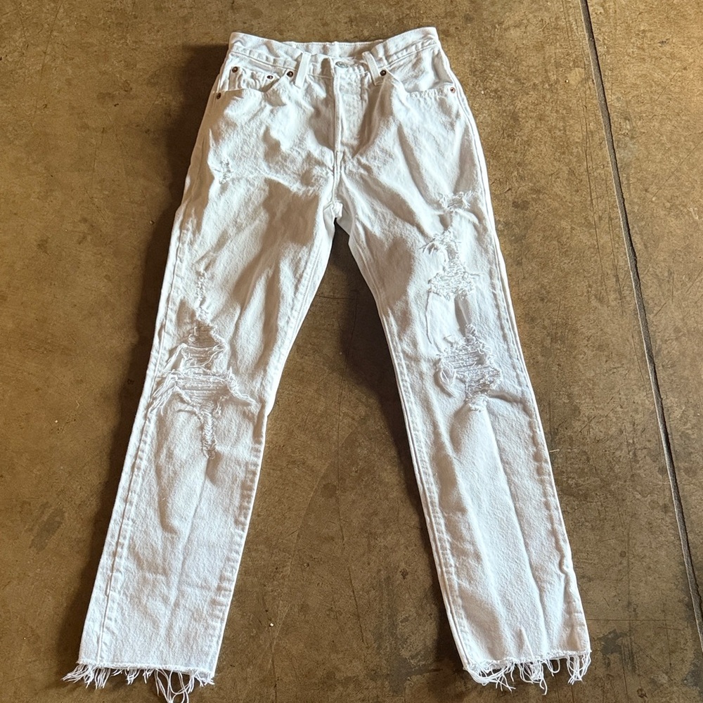 Levi's White distressed Straight Leg 501 Jeans 24 x 28